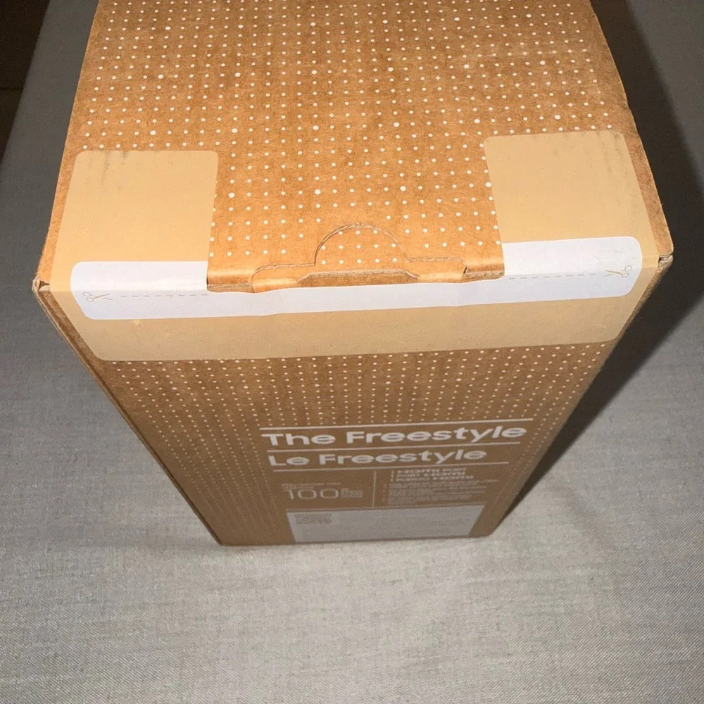 NIB Samsung The Freestyle 2nd Gen SP-LFF3CLAX Portable Smart Projector